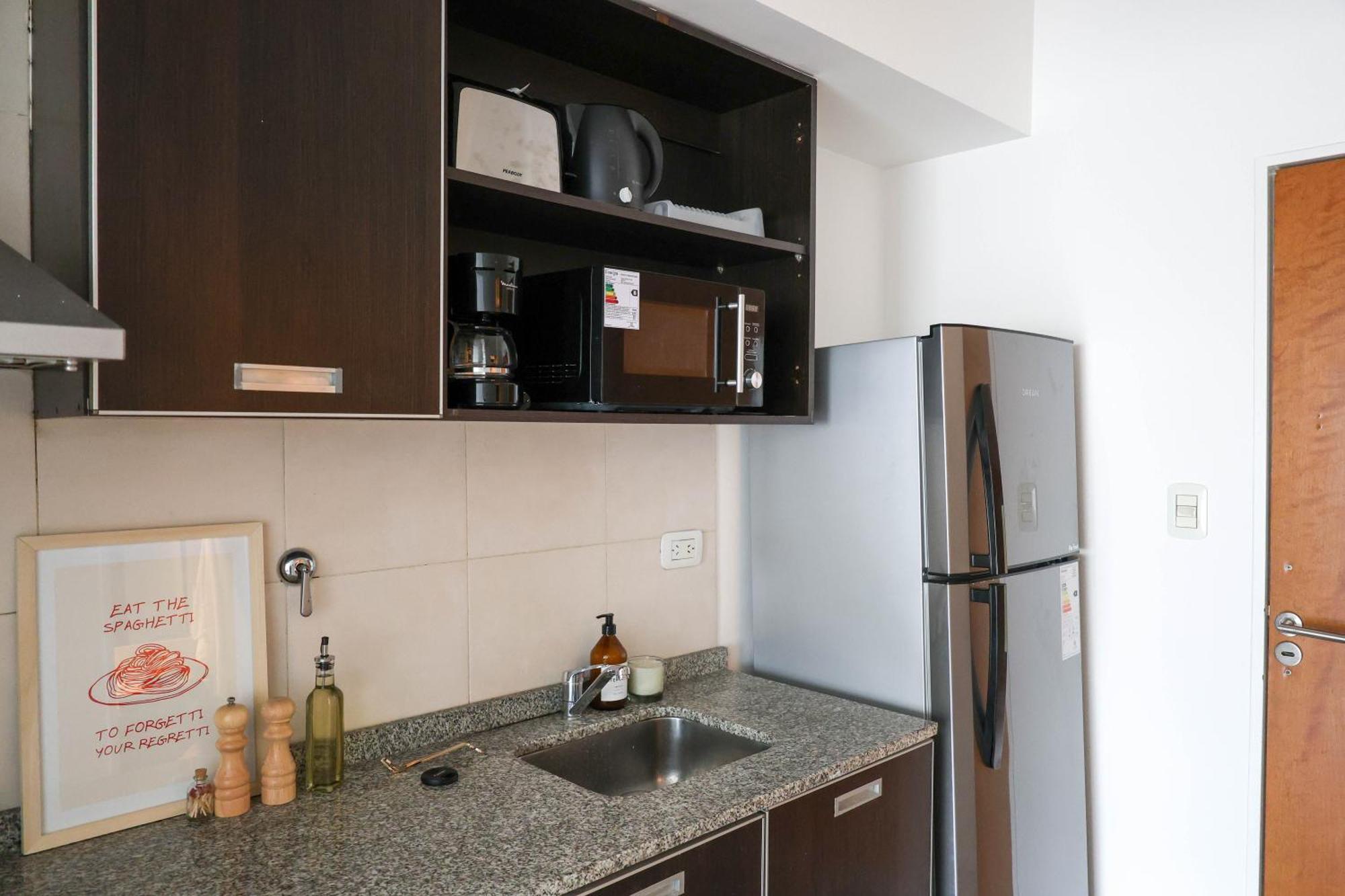 Excelente Ubicacion, Luminoso, Metro A 150m Appartement